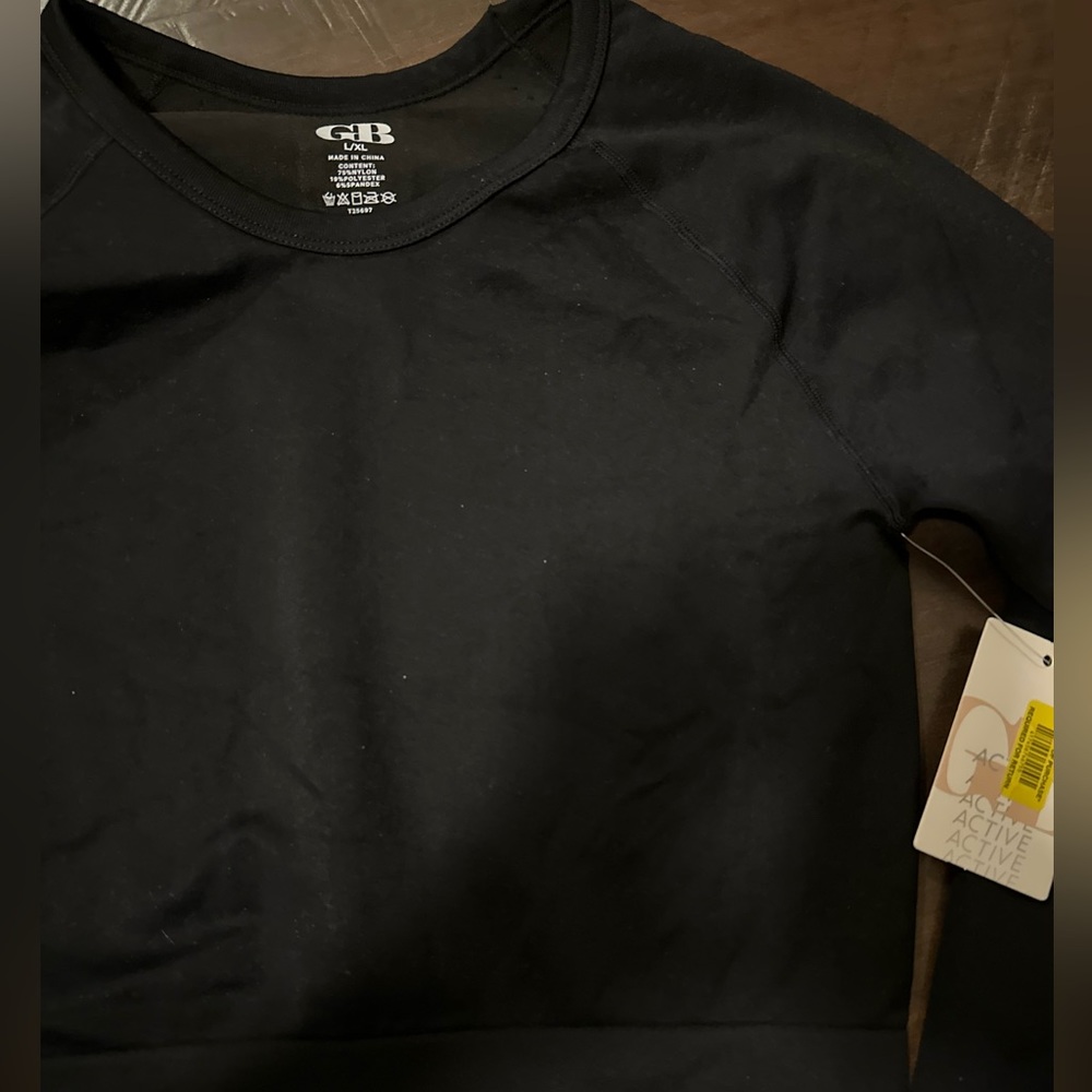 Black long sleeve workout shirt